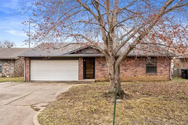 518 Carol Road, Bartlesville, OK 74003