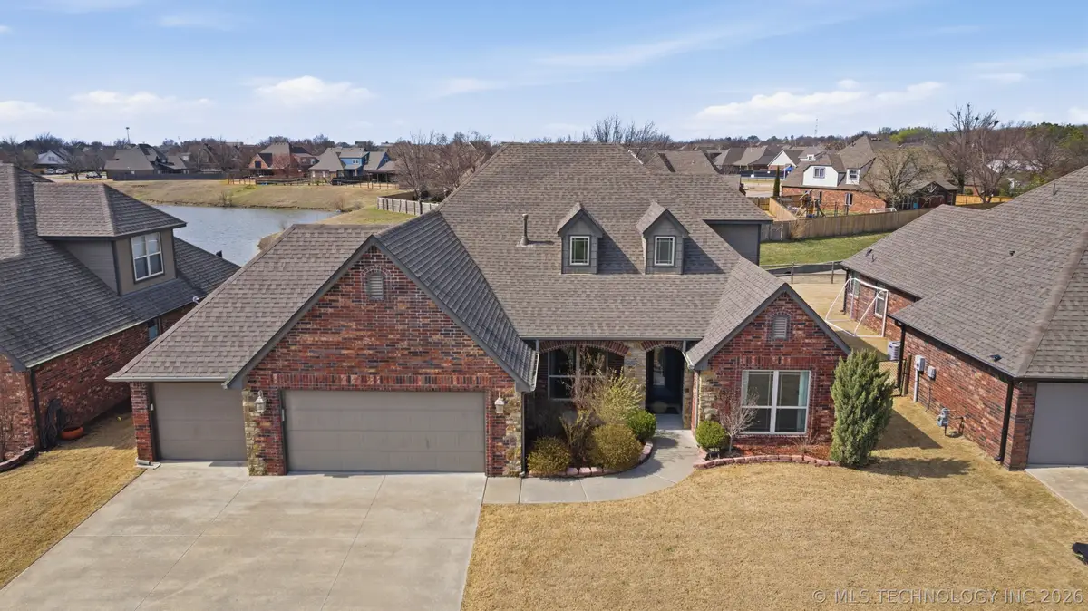 8922 N 143rd East Avenue, Owasso, OK 74055 - #1