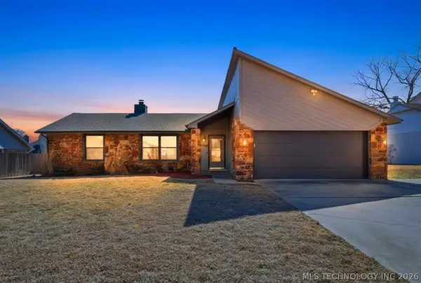 1113 W Durham Street, Broken Arrow, OK 74011