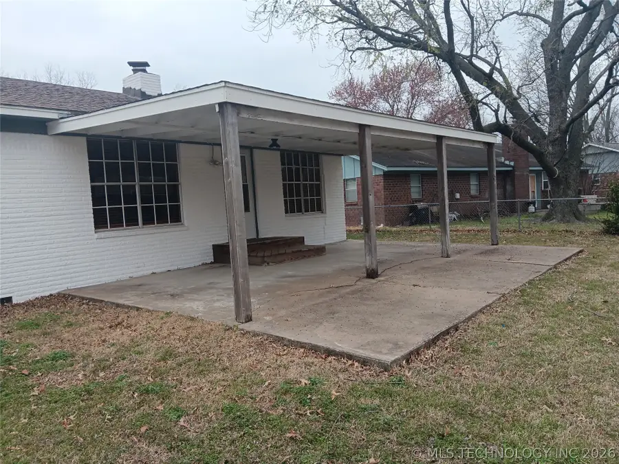 1001 S Colonial Drive, Pryor, OK 74361 - #2