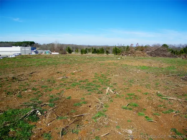 E Washington Street, Idabel, OK 74745