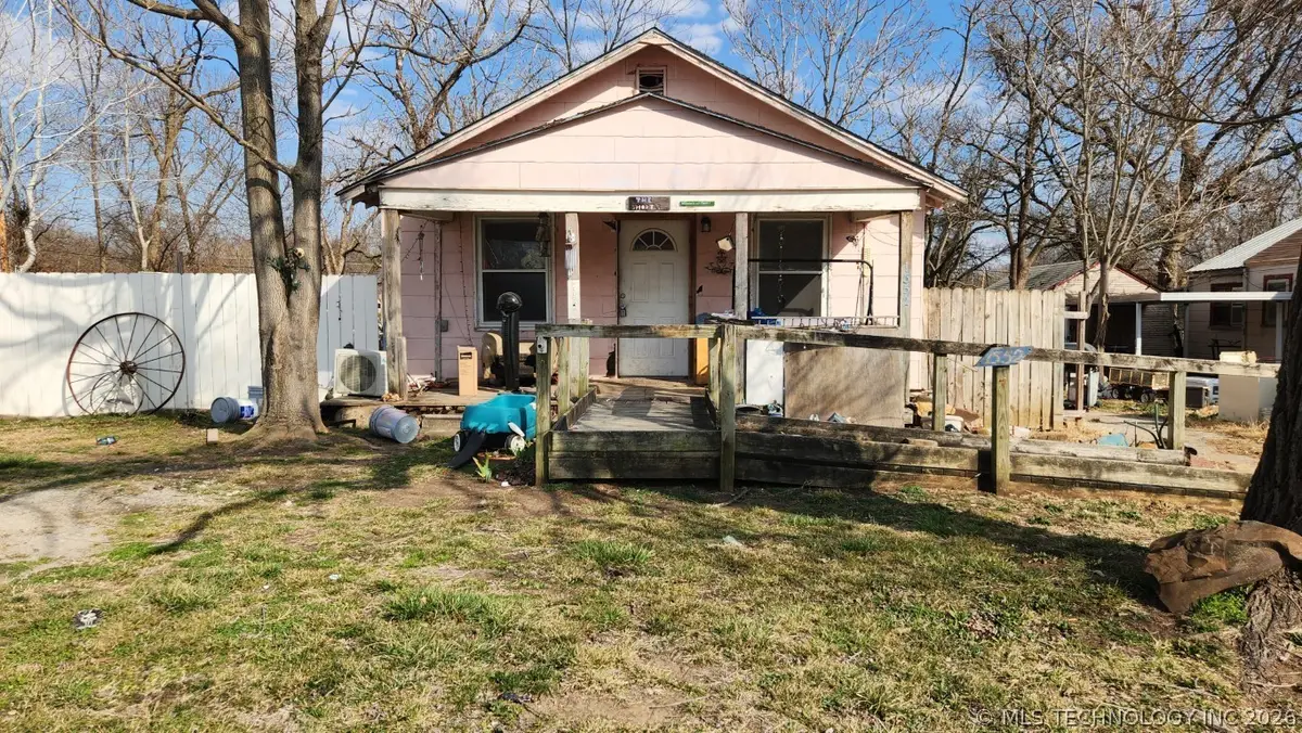 1552 S Maple Avenue, Bartlesville, OK 74003 - #1