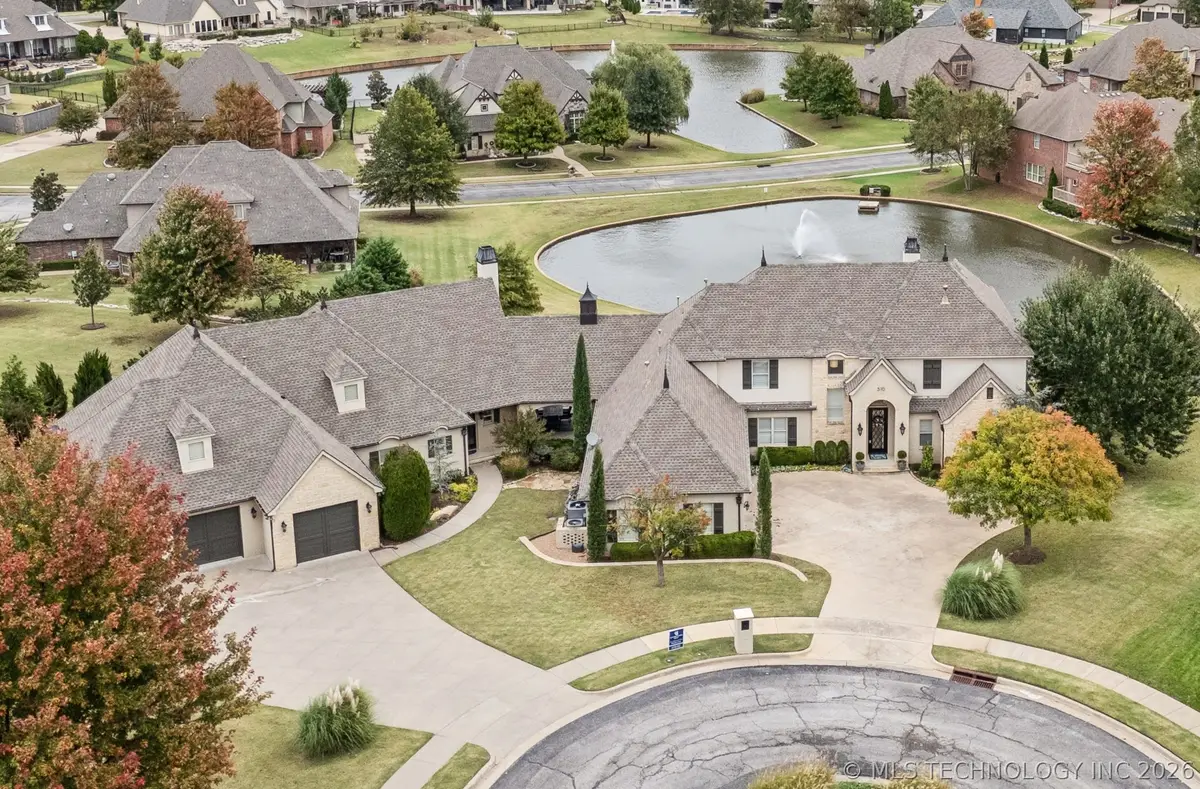 510 E Fredericksburg Court, Broken Arrow, OK 74011 - #1