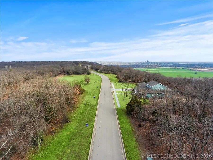 2719 Mountain Road, Bartlesville, OK 74003 - #2