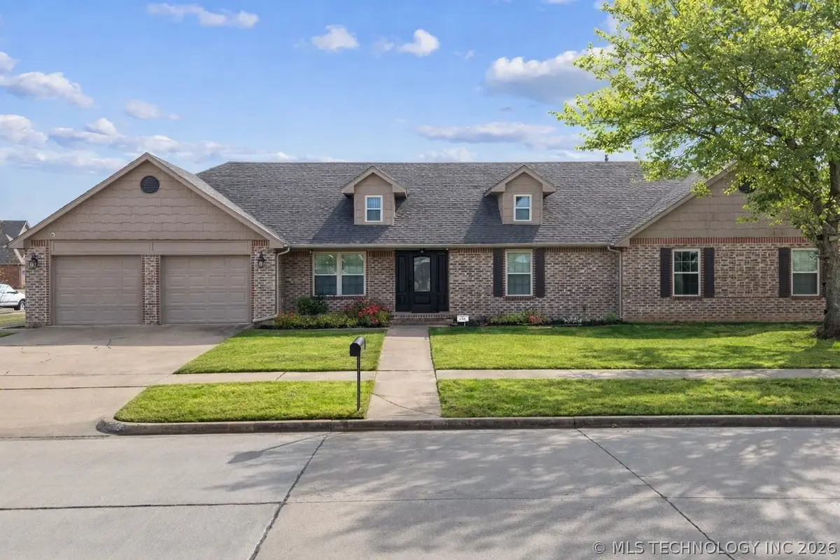 7705 N 127th East Avenue, Owasso, OK 74055 - #1