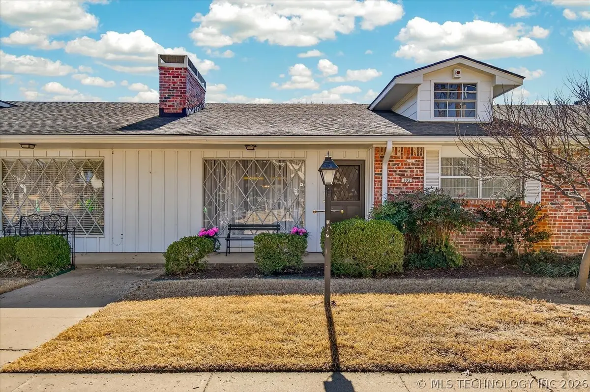 105 W 12th Street, Bartlesville, OK 74003 - #1