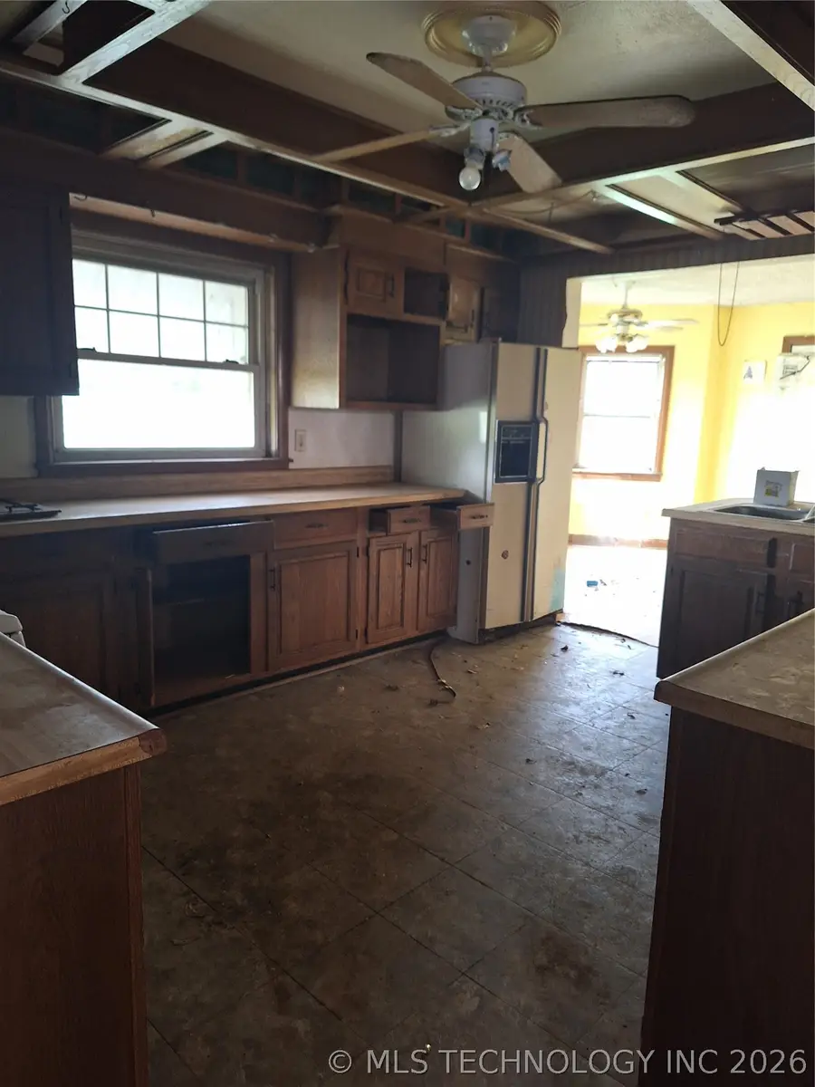 425 W 8th Street, Chelsea, OK 74016 - #3