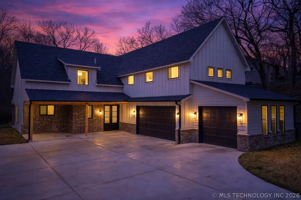 1000 S Moccasin Place, Sapulpa, OK 74066 - #1