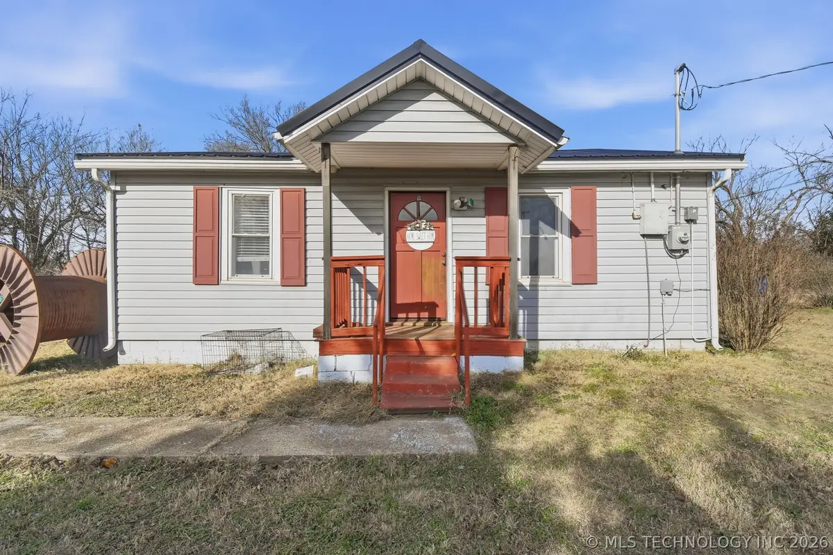 505 4th Street, Wynona, OK 74084 - #1