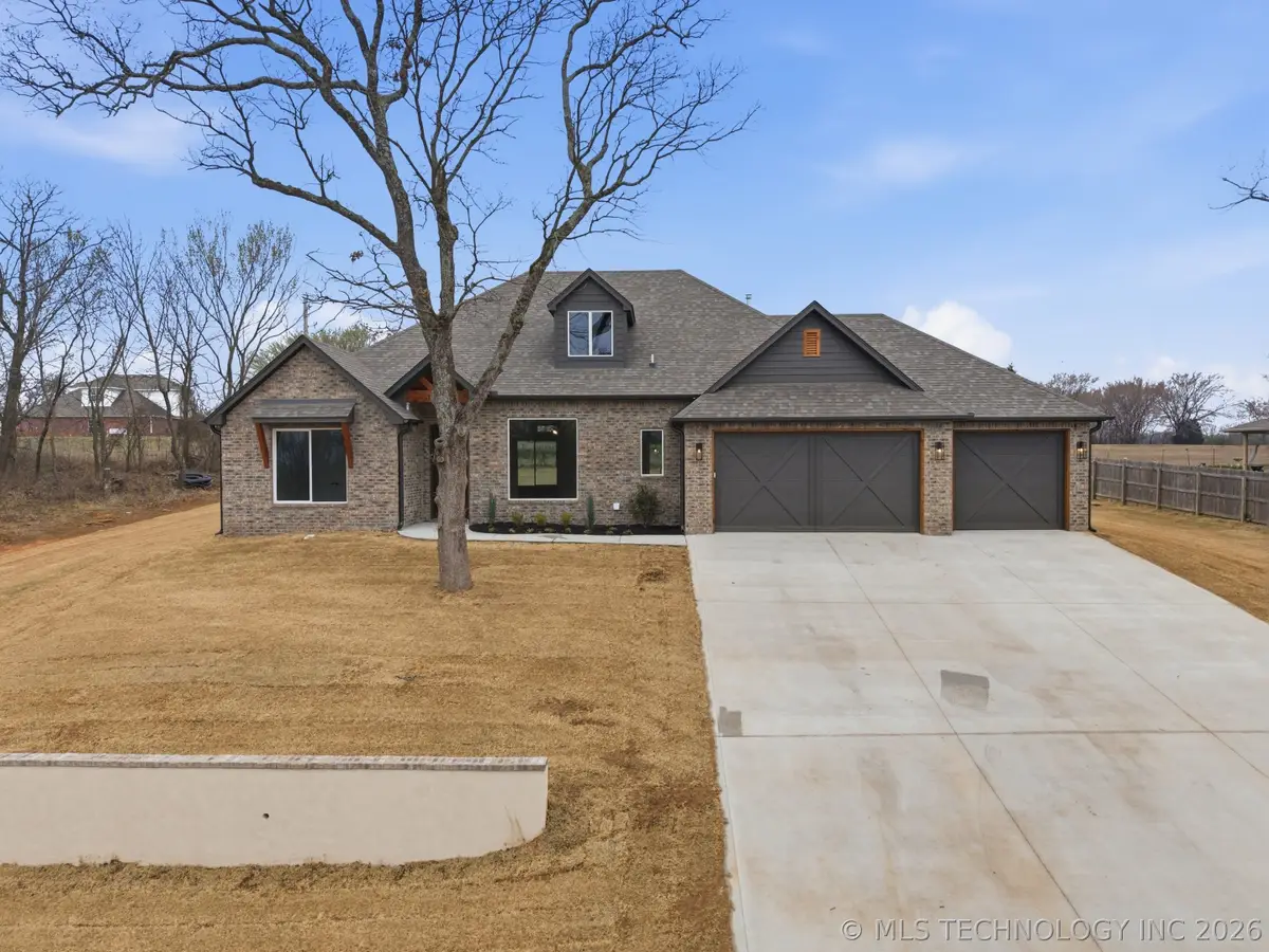 11544 S 261st East Avenue, Coweta, OK 74429 - #1