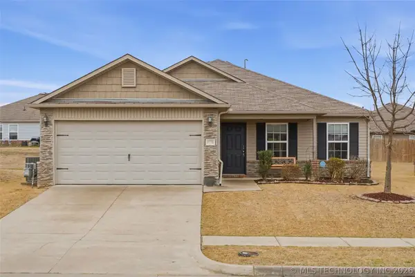 5770 E 146th Place S, Bixby, OK 74008