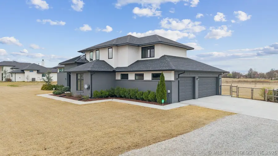 5110 E 161st Street S, Bixby, OK 74008 - #3