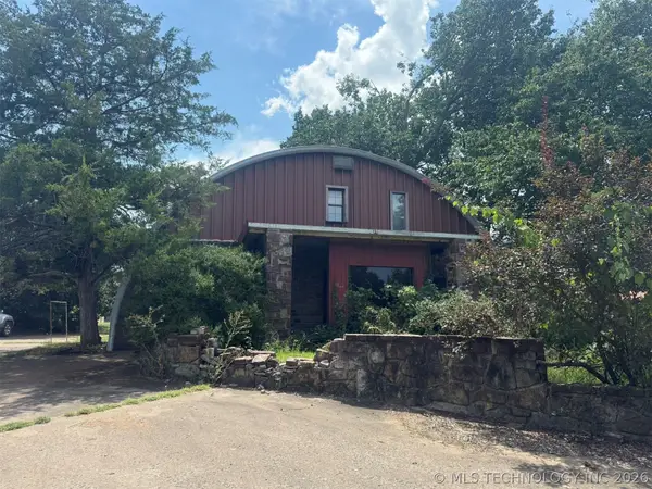 912 W Cedar Street, Stilwell, OK 74960