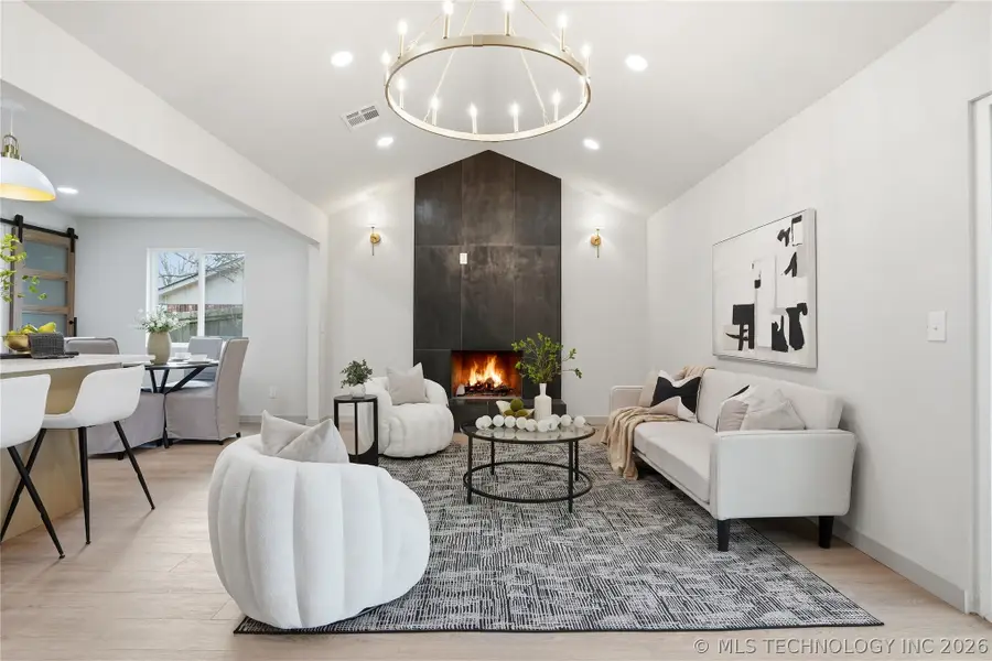 1122 S Division Street, Sapulpa, OK 74066 - #2