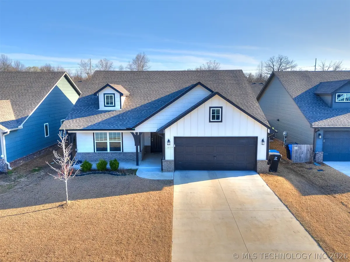 1917 E Van Buren Street, Broken Arrow, OK 74011 - #1