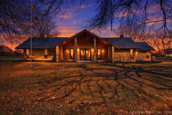 9211 N 155th East Avenue N, Owasso, OK 74055