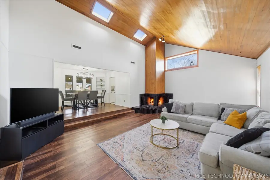 9211 N 155th East Avenue N, Owasso, OK 74055 - #3