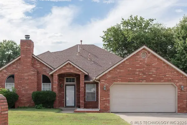 308 S Indianwood Avenue, Broken Arrow, OK 74012