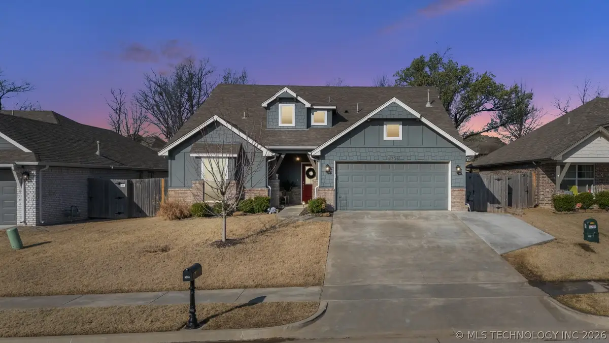 8708 N 73rd East Place, Owasso, OK 74055 - #1