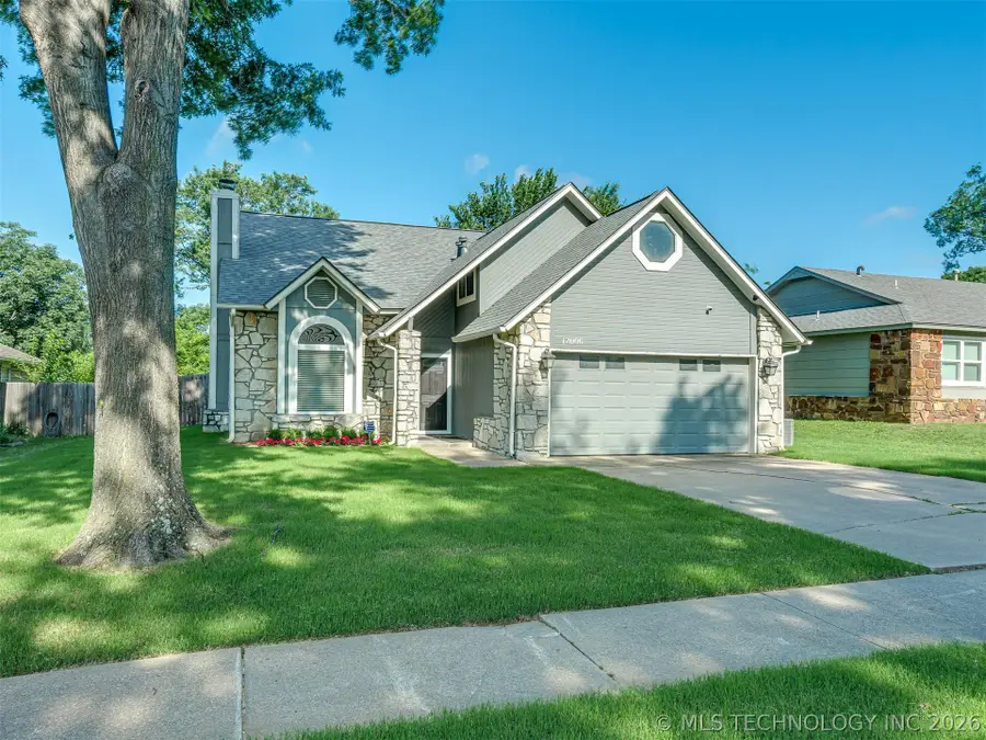 12006 S Forest Place, Jenks, OK 74037 - #2