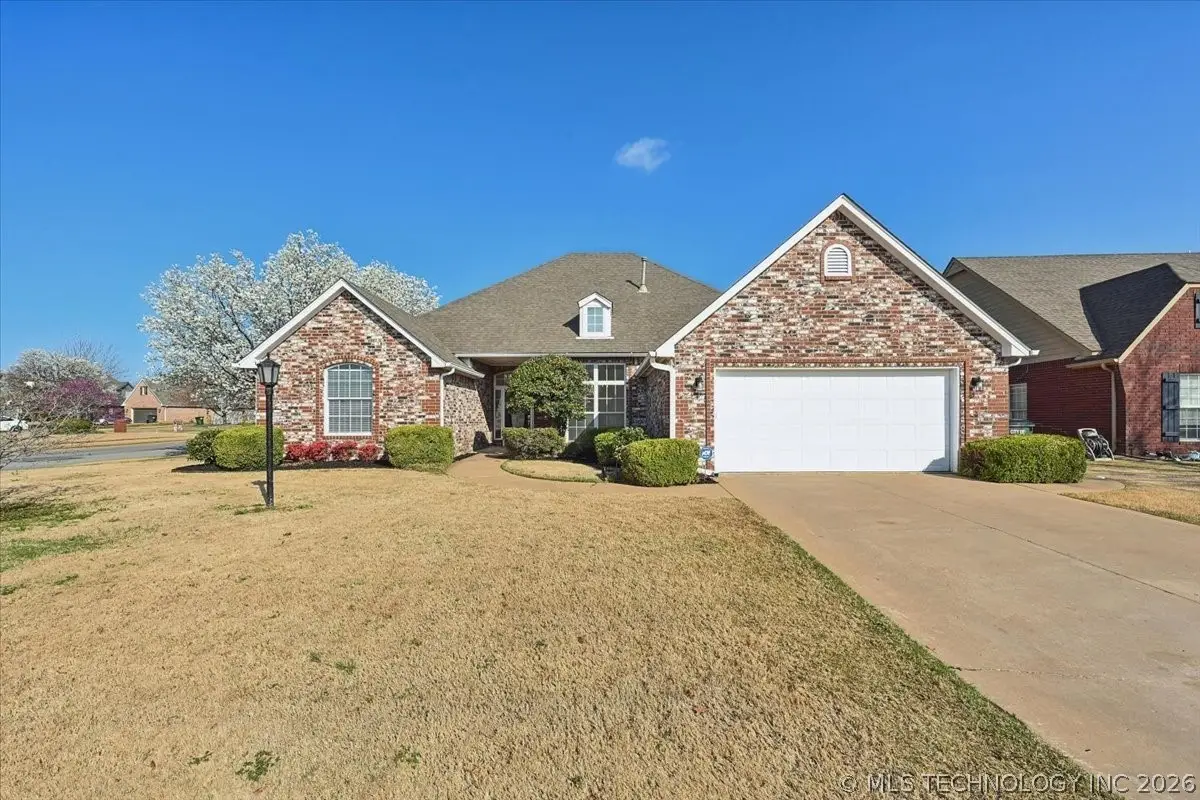 14101 E 87th Street N, Owasso, OK 74055 - #1