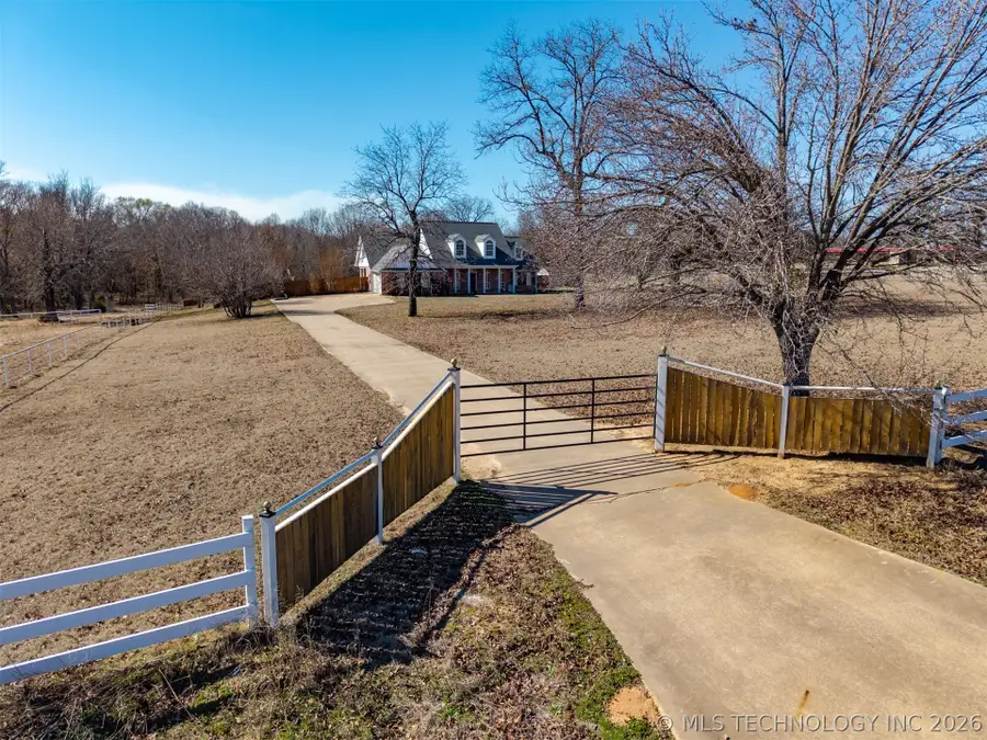 4321 S Bentley Road, Atoka, OK 74525 - #3