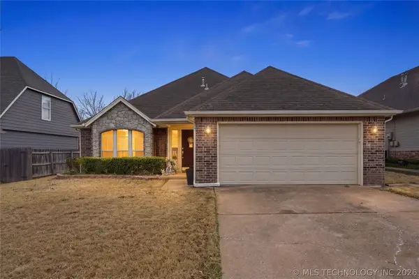 11421 S Mulberry Lane, Jenks, OK 74037