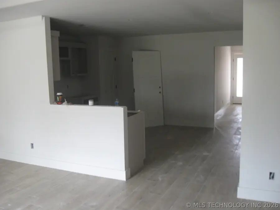 831 S Wood Street, Pryor, OK 74361 - #2