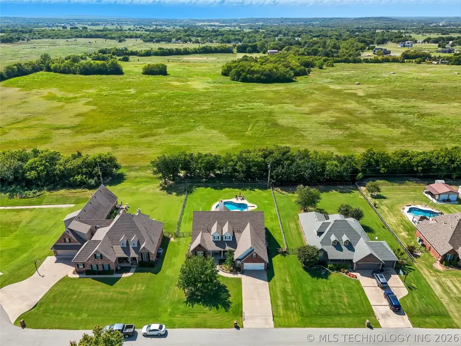 16412 S Irvington Avenue, Bixby, OK 74008 - #3