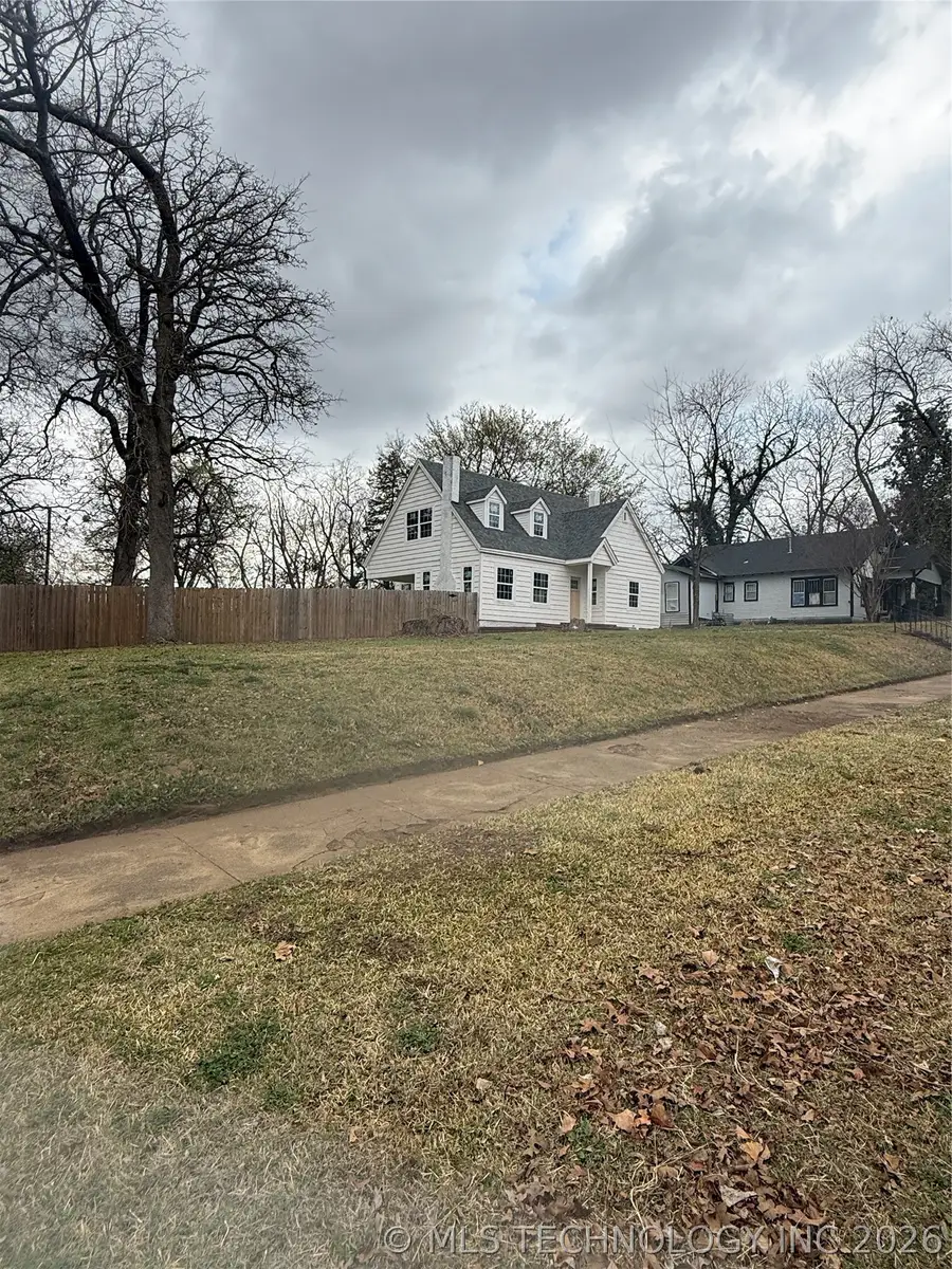 1111 N 5th Avenue, Durant, OK 74701 - #2