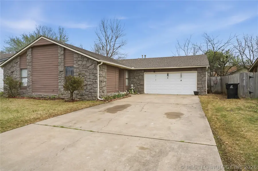 1917 N Desert Palm Avenue, Broken Arrow, OK 74012 - #2