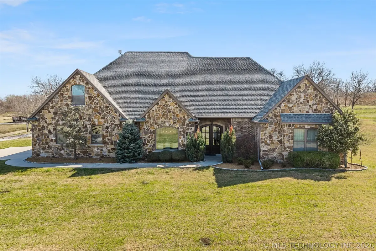 1451 Gateway Road, Ardmore, OK 73401 - #1