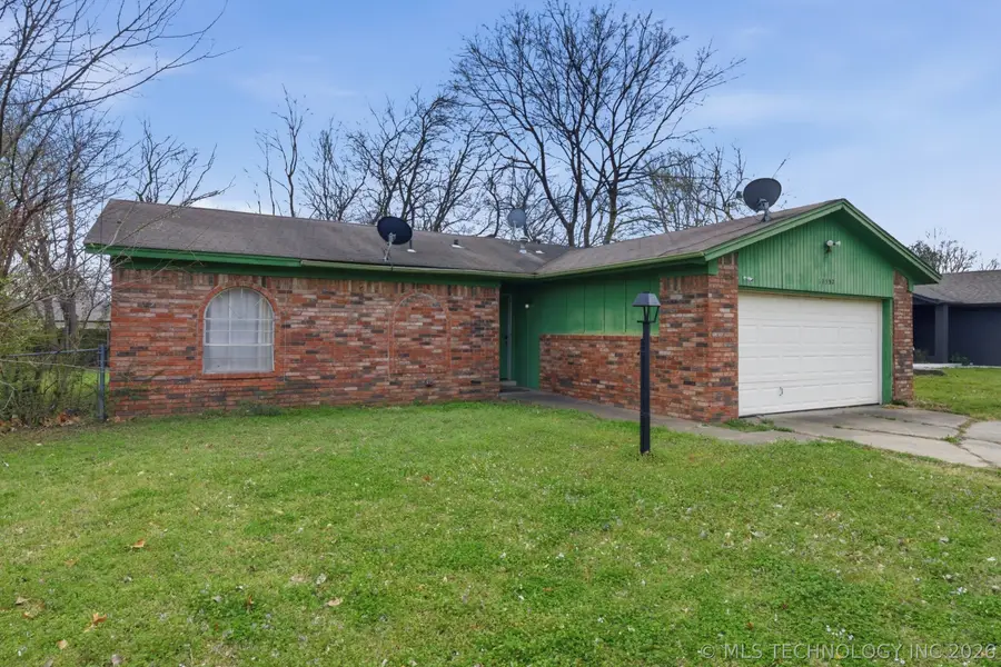 11552 E 27th Court, Tulsa, OK 74129 - #2