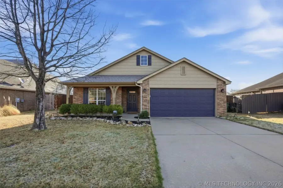 9009 N 157th East Avenue, Owasso, OK 74055 - #2