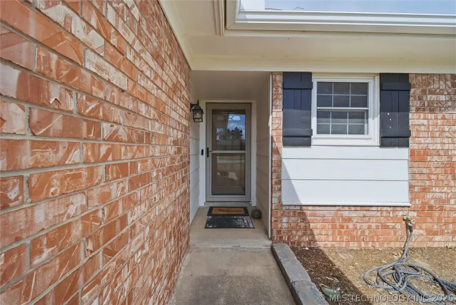 407 W Tobago Drive, Sand Springs, OK 74063 - #3