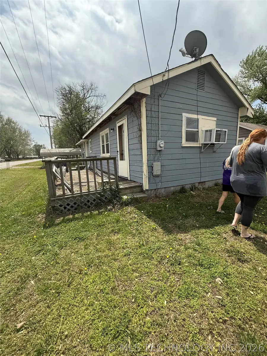 604 Willow Street, South Coffeyville, OK 74072 - #2