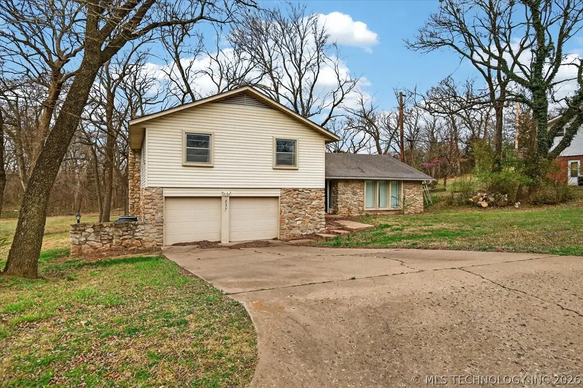 837 Winding Way, Bartlesville, OK 74006 - #1