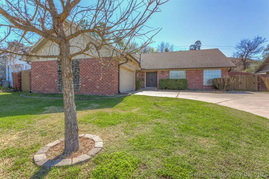 7634 E 58th Place, Tulsa, OK 74145 - #2