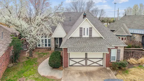 9904 E 90th Court, Owasso, OK 74055