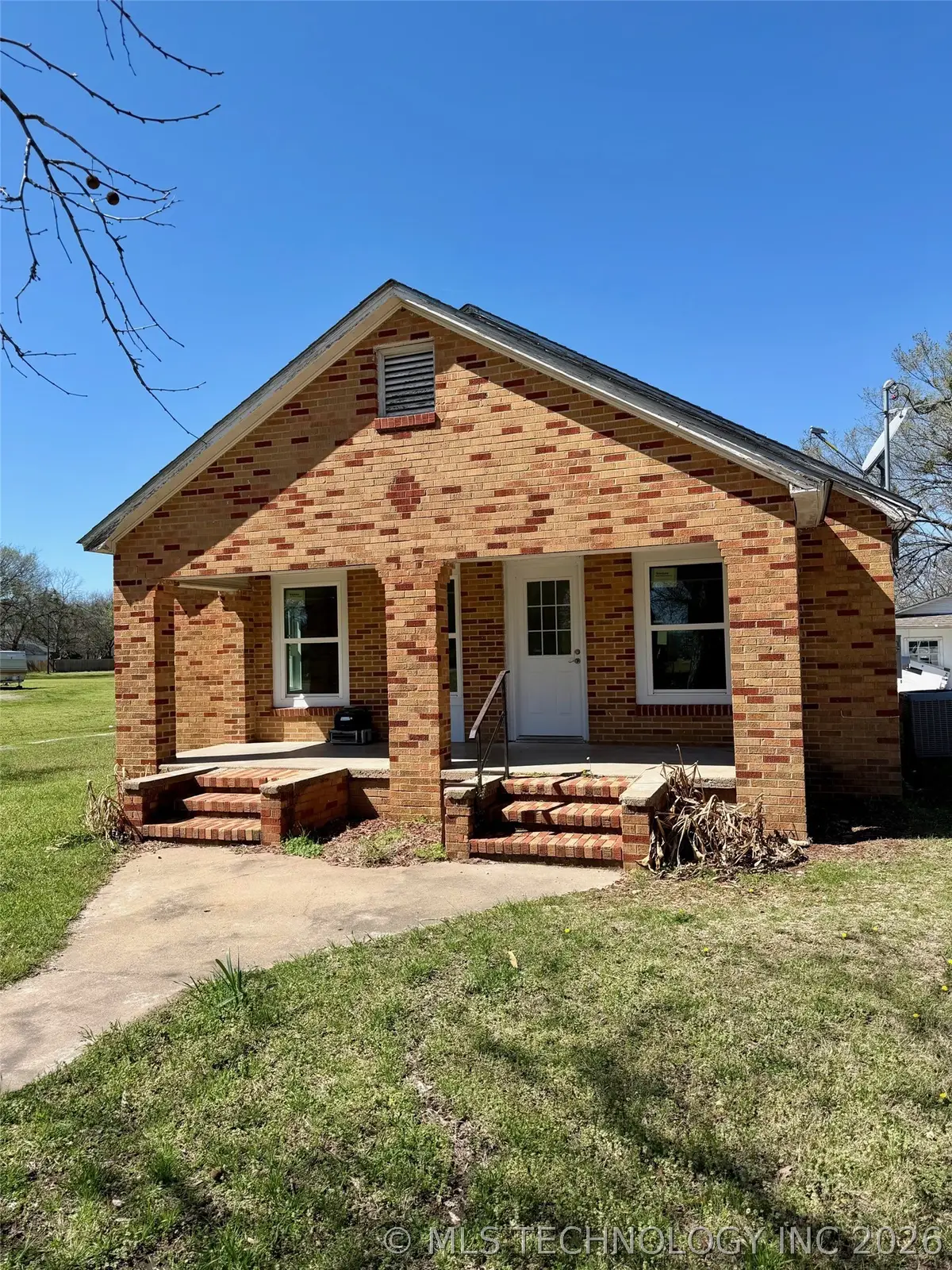 201 N 8th Avenue, Madill, OK 73446 - #1