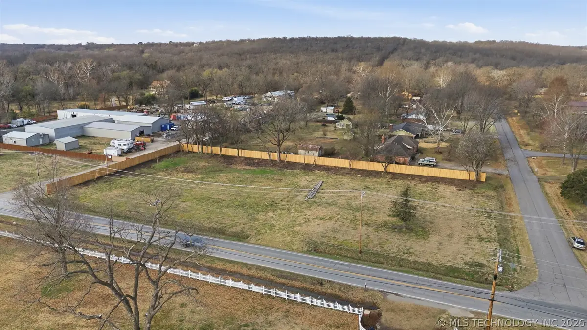 8550 S 33rd West Avenue, Tulsa, OK 74132 - #1