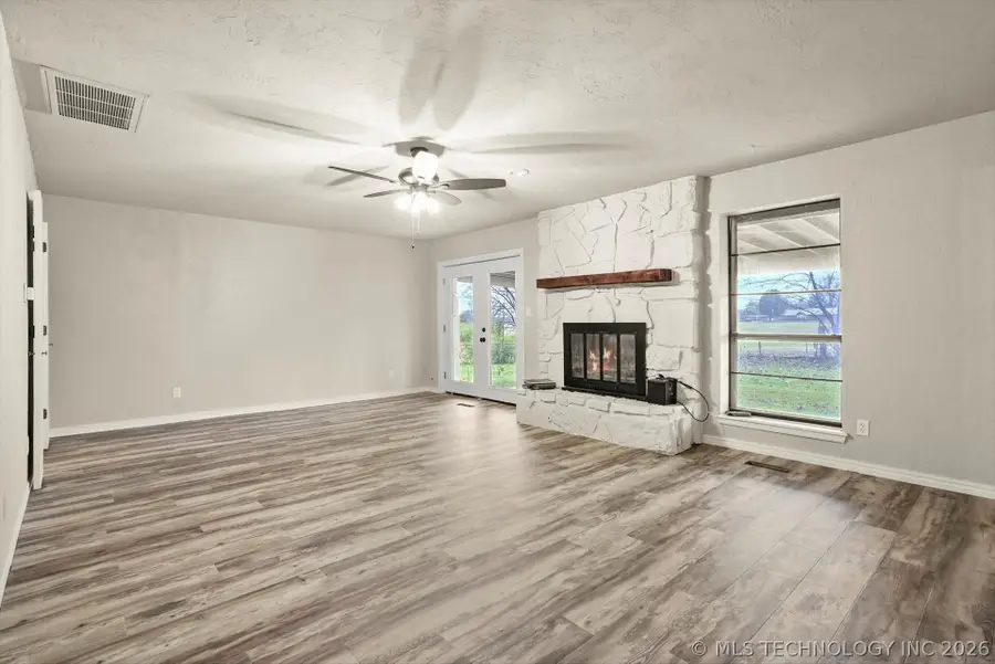 15002 E Winding Creek Drive, Collinsville, OK 74021 - #3