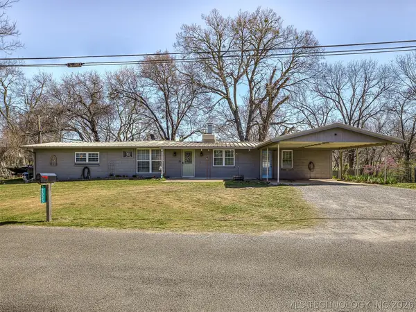 32033 E 695 Way, Wagoner, OK 74467