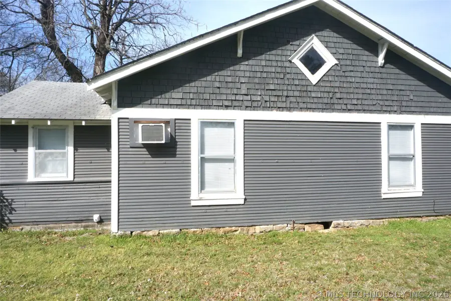 311 W Madison Street, Henryetta, OK 74437 - #3