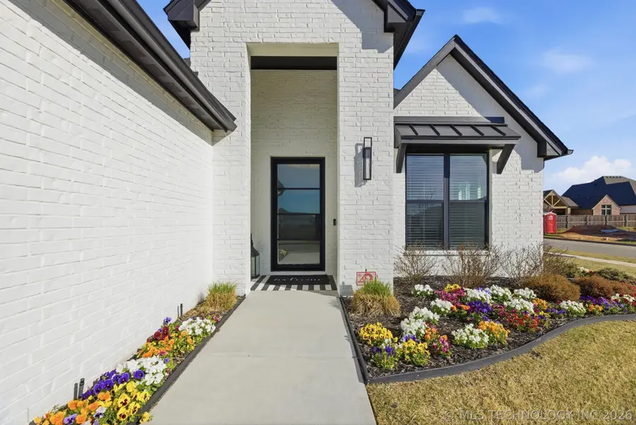 3000 W Winston Street, Broken Arrow, OK 74011 - #2