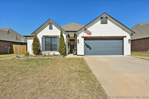 27423 E 109th Street S, Coweta, OK 74429