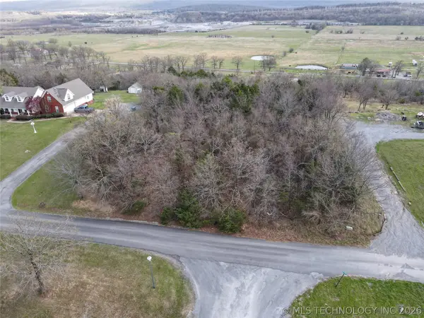 Dianna Boulevard, Hartshorne, OK 74547