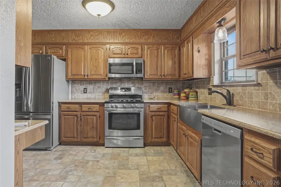 2224 W Louisville Street, Broken Arrow, OK 74012 - #3