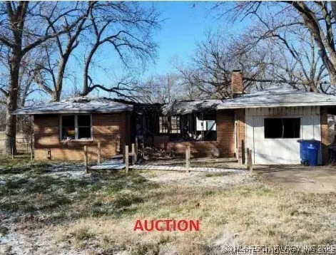 236 S Sycamore Street, Nowata, OK 74048