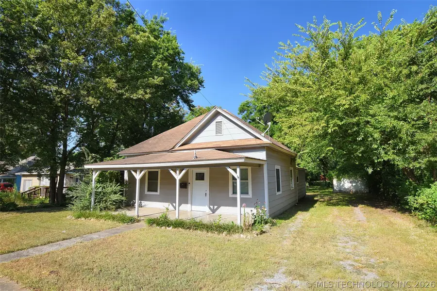802 S College Avenue, Tahlequah, OK 74464 - #2